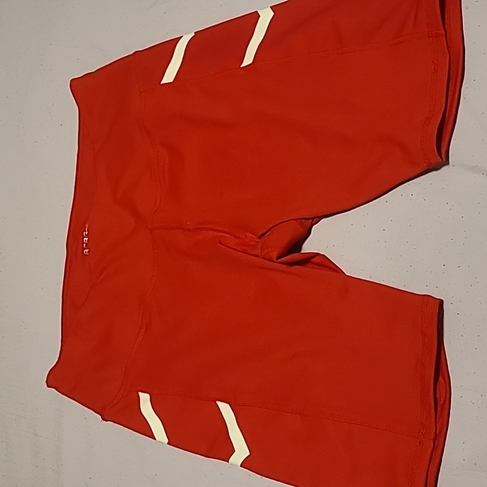 Two Piece Set - Picture 3 of 8
